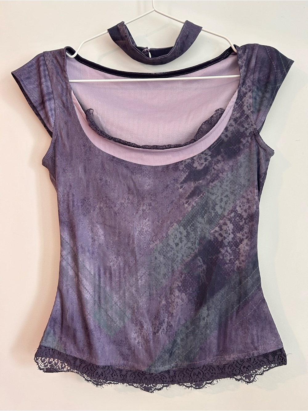Purple Lace-Trim Y2K Scoop Neck with choker